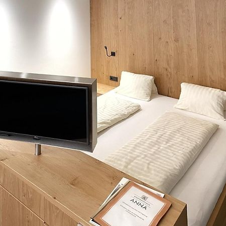 לוסטנאו Apartmenthaus Anna מראה חיצוני תמונה